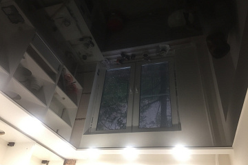 Чёрный глянец – просто и со вкусом