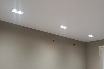 Точечные светильники для натяжных потолков: всё что нужно знать