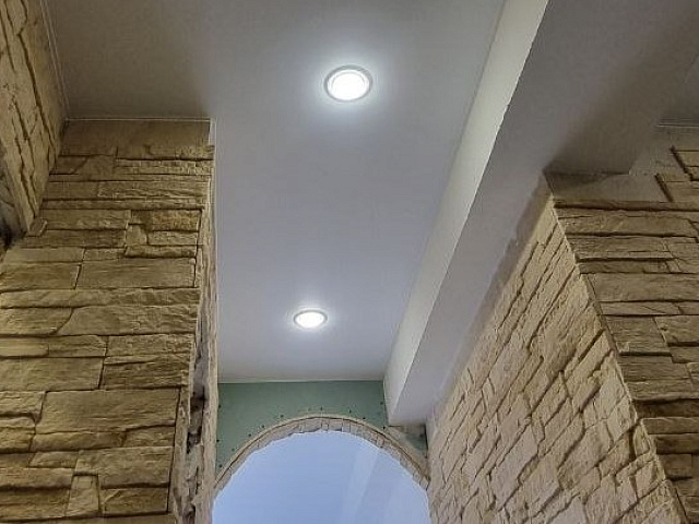 Потолок в студии на Северо-Западе